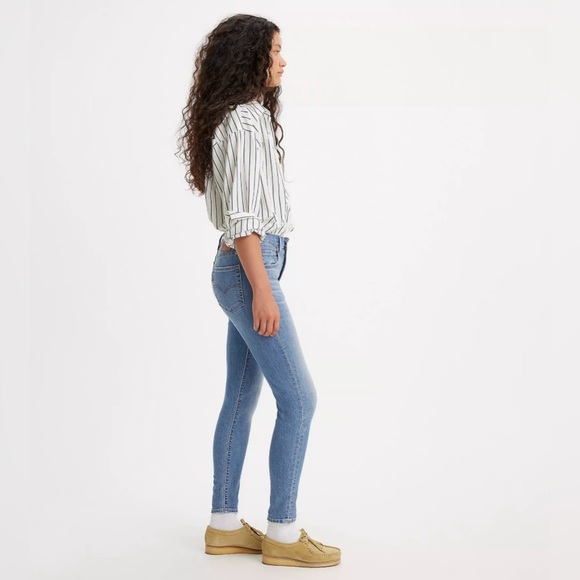 New! Levi's® Premium 721 HIGH RISE SKINNY PERFORMANCE COOL‎ WOMEN'S JEANS - Picture 3 of 10